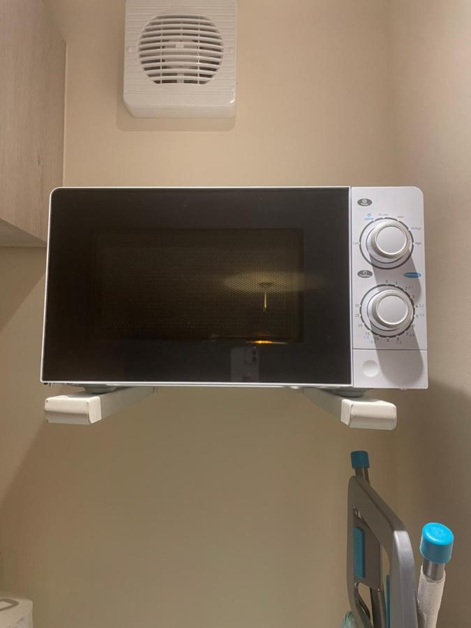 Lovely 1 Bedroom Studio Apartment - Merthyr Tydfil Dış mekan fotoğraf